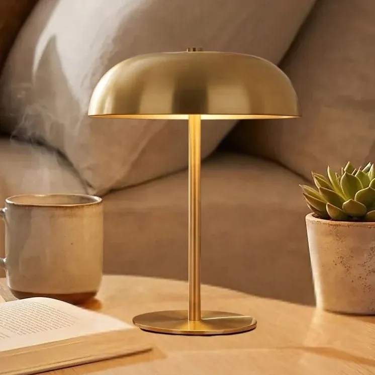 lampe-champignon-sans-fil-couleur-or-table-chevet-rechargeable-3-ambiances.webp